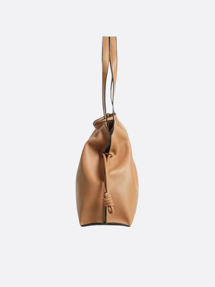 Grand sac en cuir souple <br>Velmora