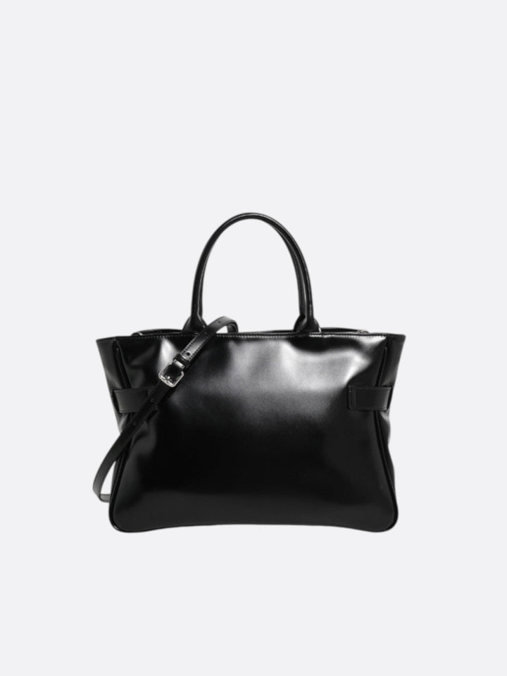 Black tote handbag <br>Echo
