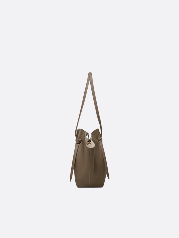 Rigid leather tote bag <br>Corbel