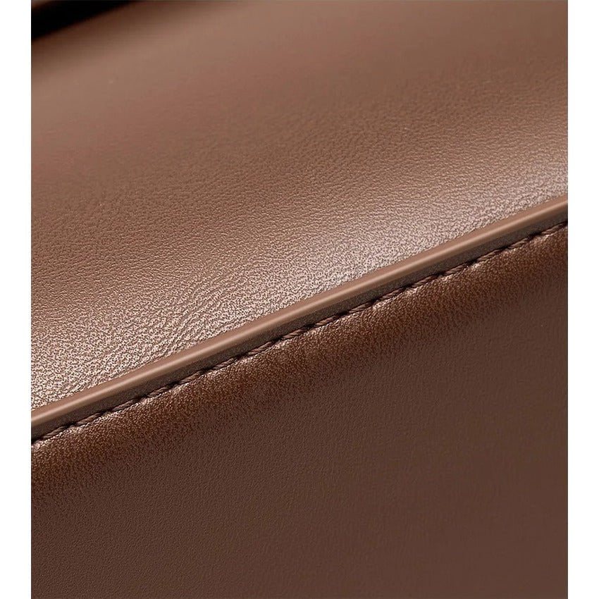 Rectangular leather shoulder bag