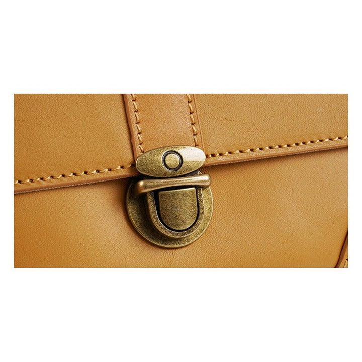 Small camel leather shoulder bag