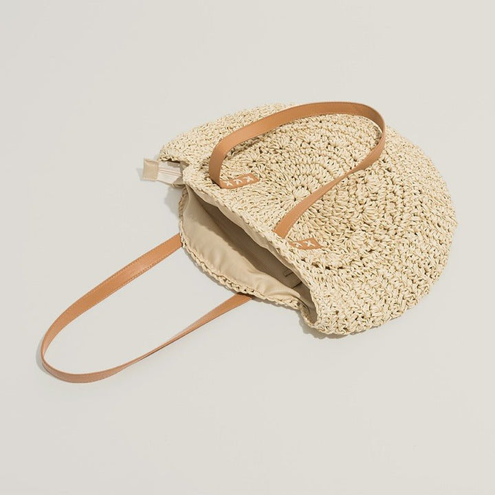 Crochet straw bag
